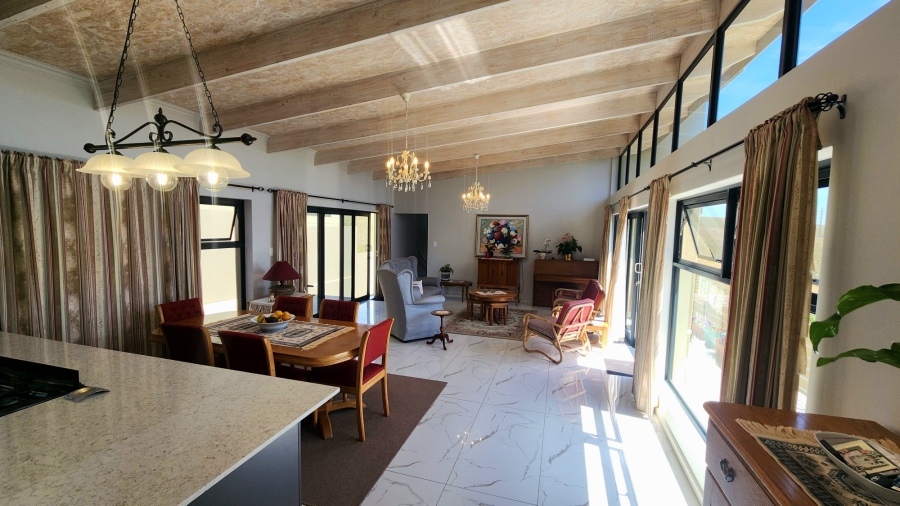 3 Bedroom Property for Sale in Hartenbos Heuwels Western Cape